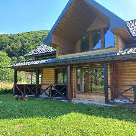Садиба Федорчуків За Рікою Sheshory Exterior foto
